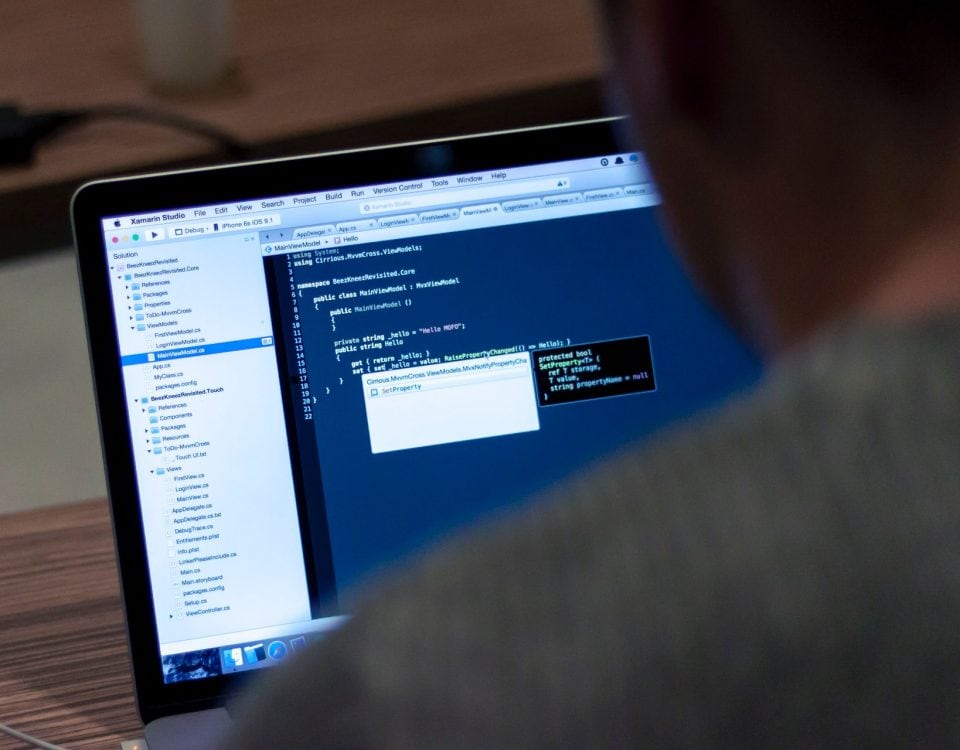 contrat utilisation base données informatiques