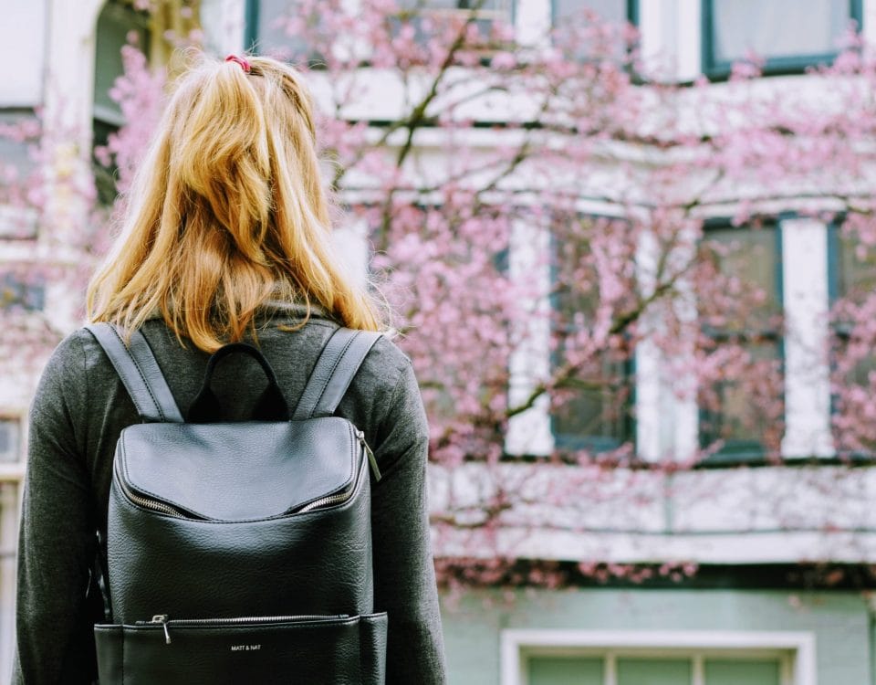 renouvellement titre séjour étudiant